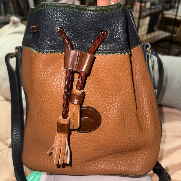 Dooney & Bourke Vintage Teton Bucket Bag - Picture 1 of 13